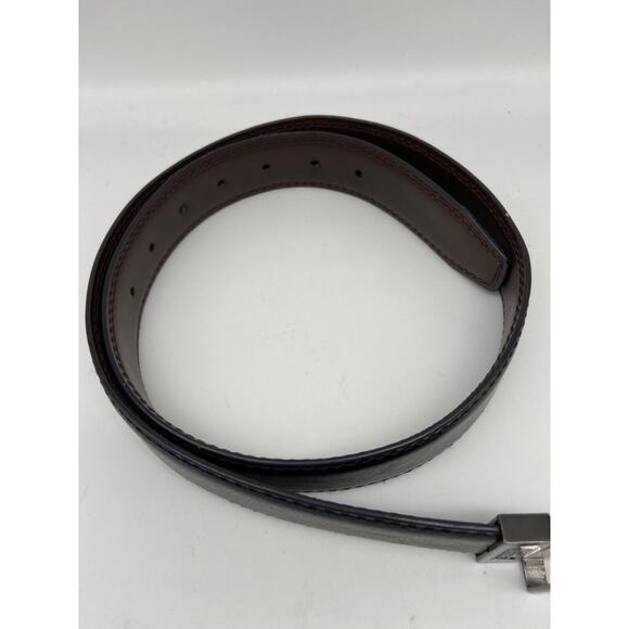 DICKIES Belt Mens Sz‎ 32 Black Leather Belt Silver Buckle LOGO - Picture 2 of 9